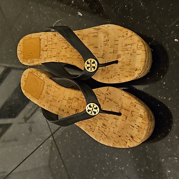 Tori Burch Gorgeous heel sandals 8/ half  M. Great Condition. - Picture 10 of 13